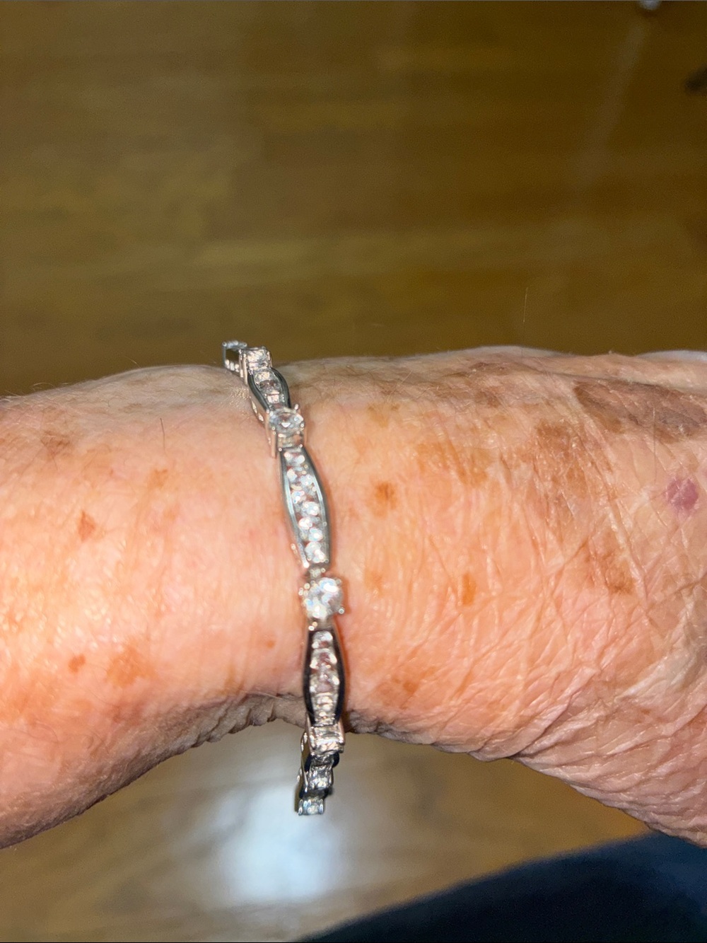 White topaz bracelet sterling measures out at 7 1/2